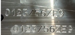 marquage sur plaque en aluminium